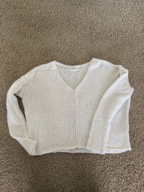 Pacsun Light Cream V-Neck Women's Sweater-Size XS